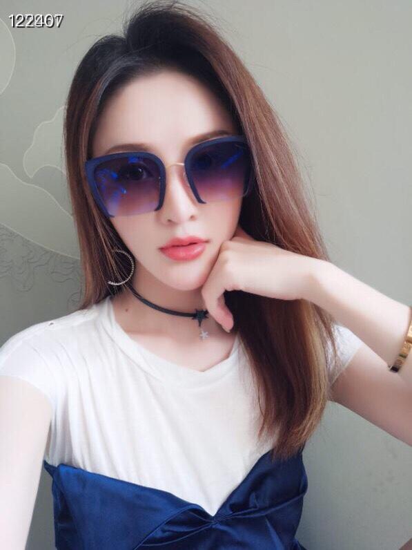 Ferragamo菲拉格慕 19開春代購級別 SF138S 新款 女款太陽鏡  lly1134